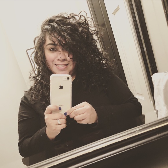 Meet your Posher, Sulma - Picture 1 of 1